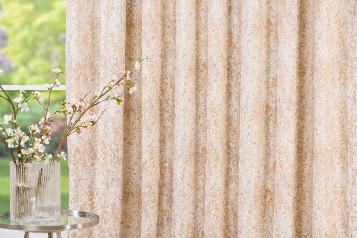 Arezzo Curtain Coffee