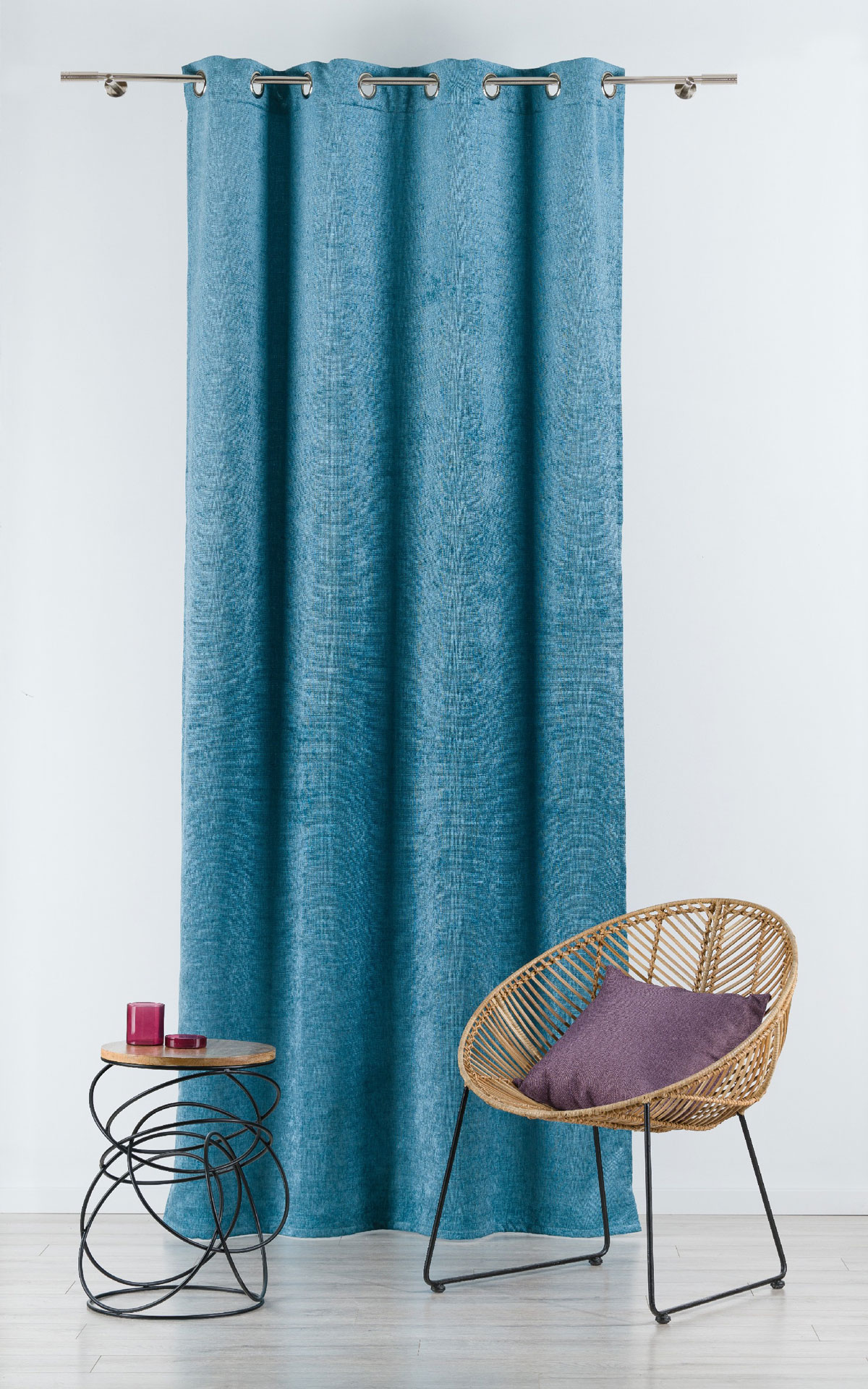 Velar Curtain Turqoise colored fabric
