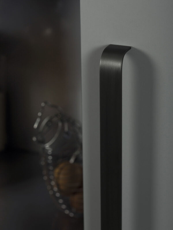 Sense Black Handle