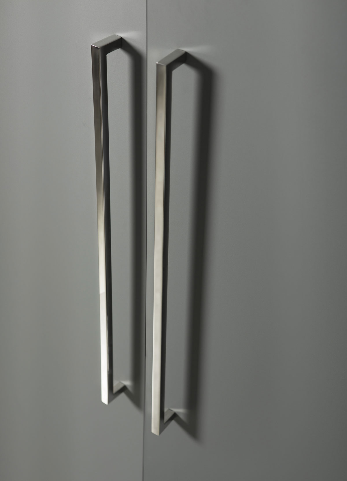 Ferri chrome Handle