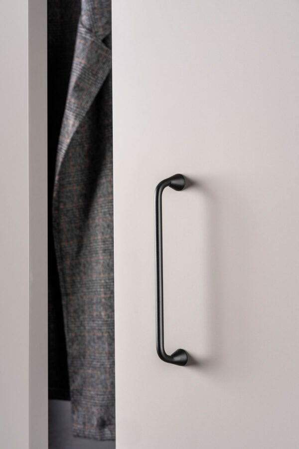 Bella Handle black