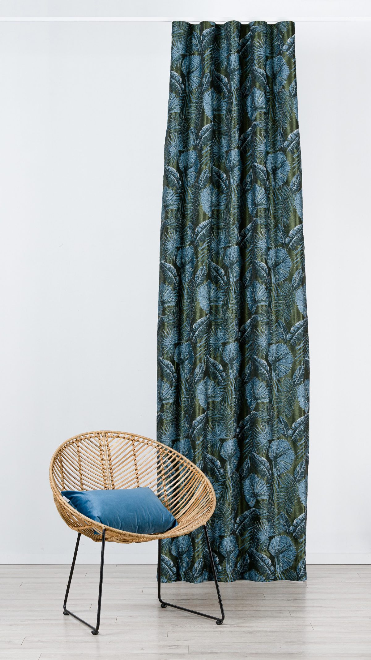 Euphoria green colored material