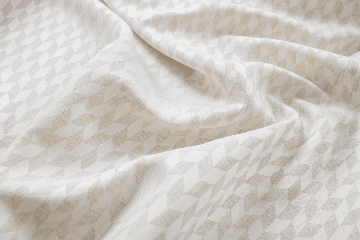 ravelo white colored material curtain