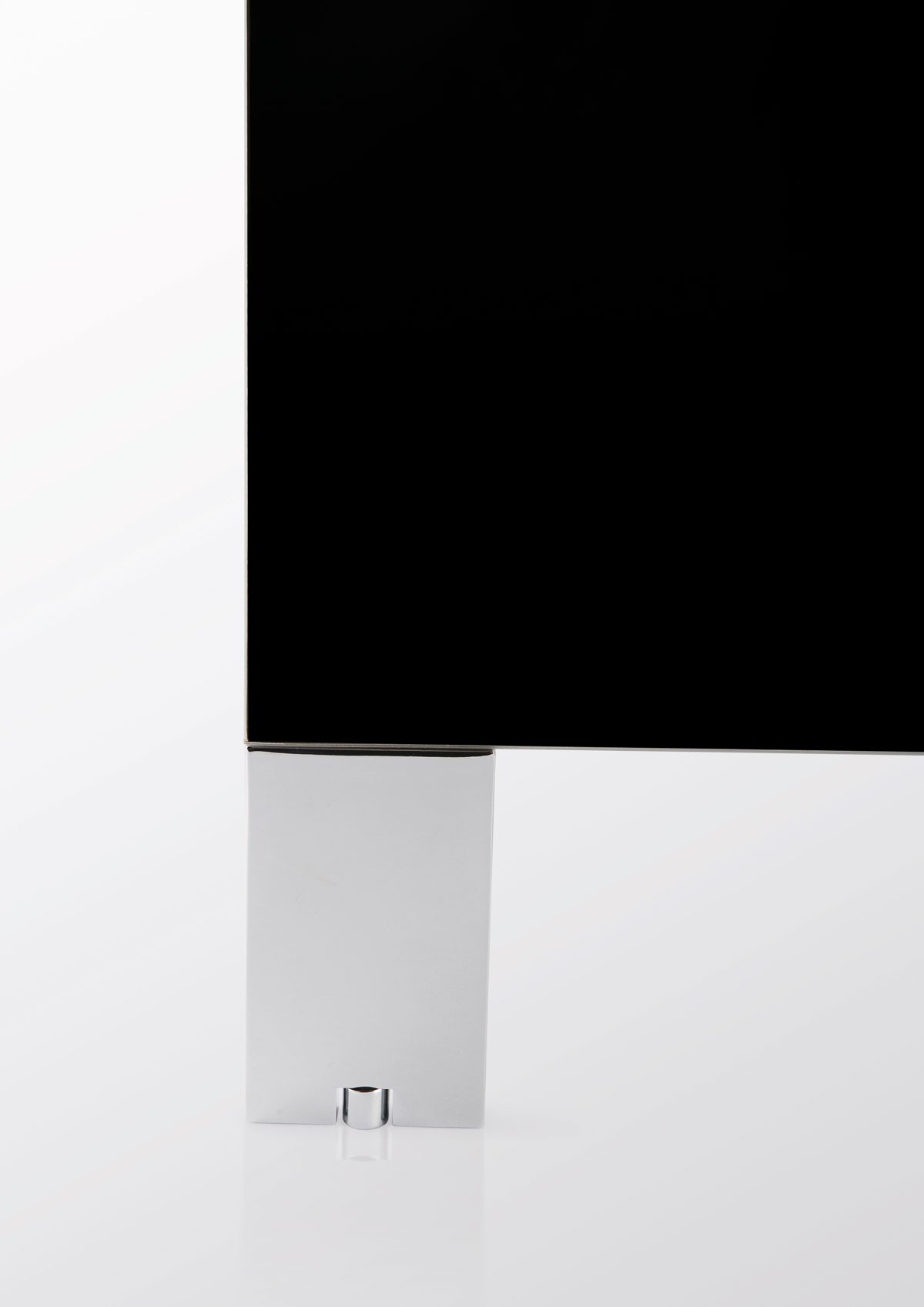 Fonda multicolored furniture feet