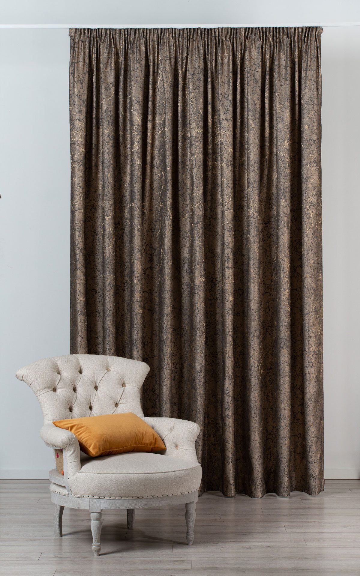 alchemia gold print curtain