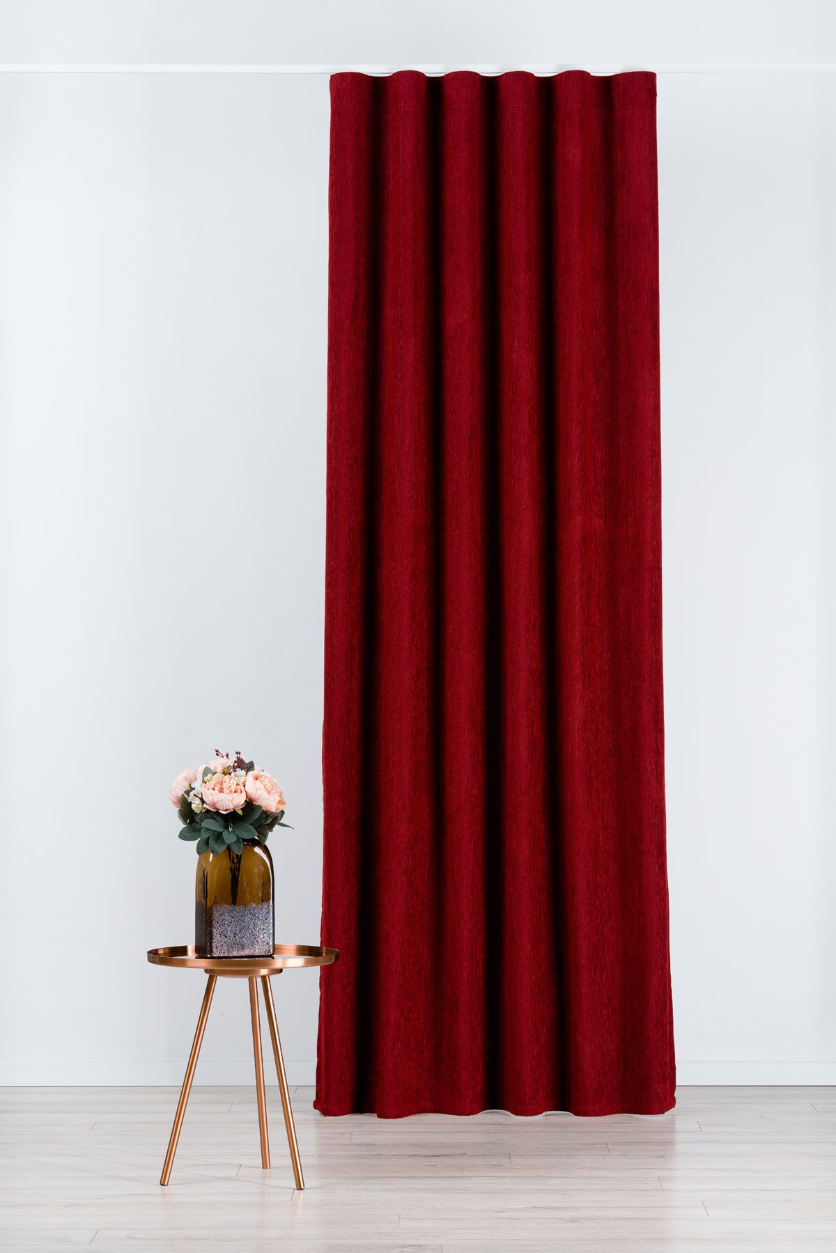 peron red print curtain