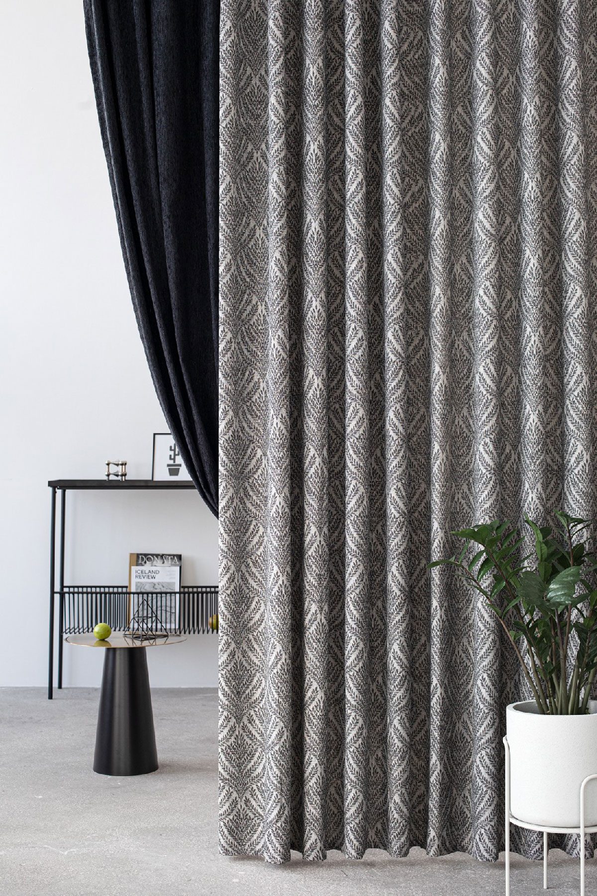peron black print curtain