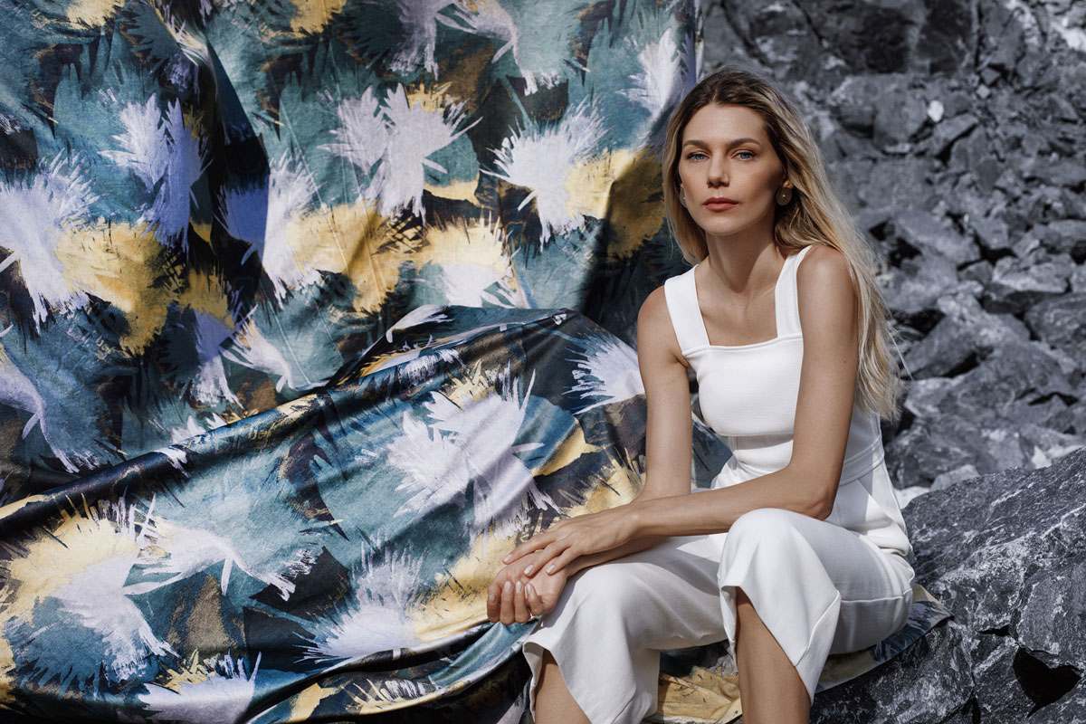 amazonia green print curtain